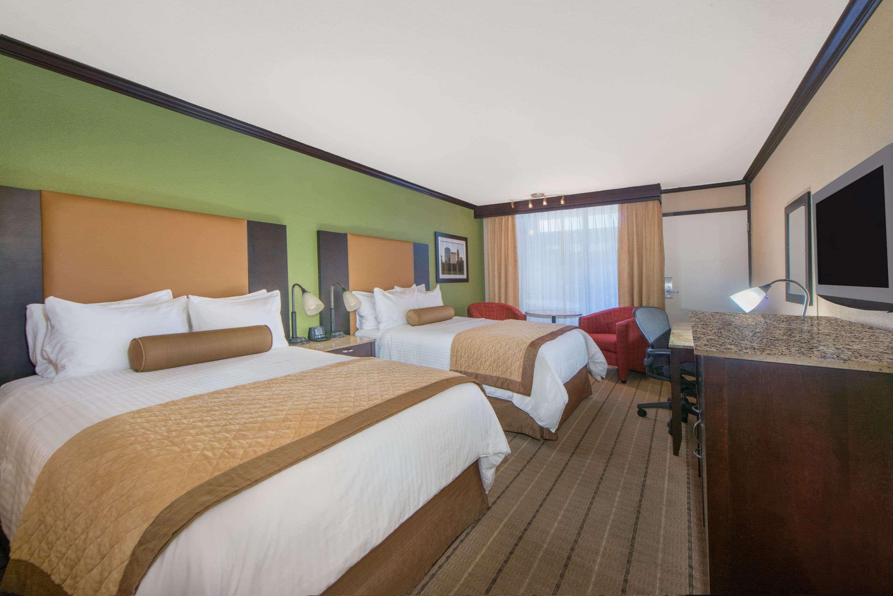 Wyndham Garden Oklahoma City Resort & Conference Hotel Near Airport, Fairgrounds Paycom & I40 Bagian luar foto