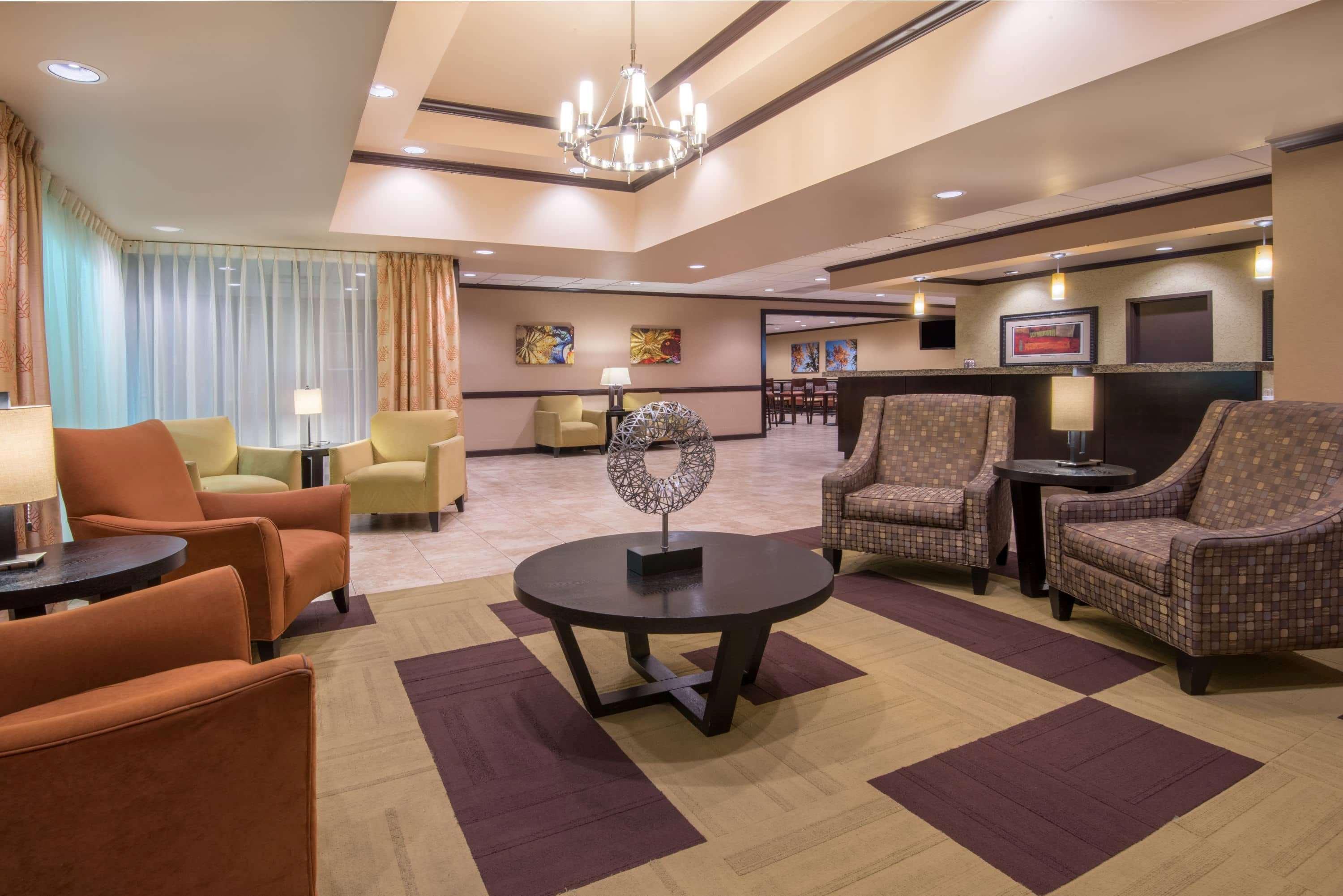Wyndham Garden Oklahoma City Resort & Conference Hotel Near Airport, Fairgrounds Paycom & I40 Bagian luar foto
